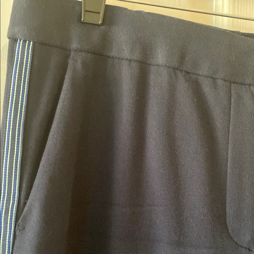 Elegant Pants With Side Stripes View 3